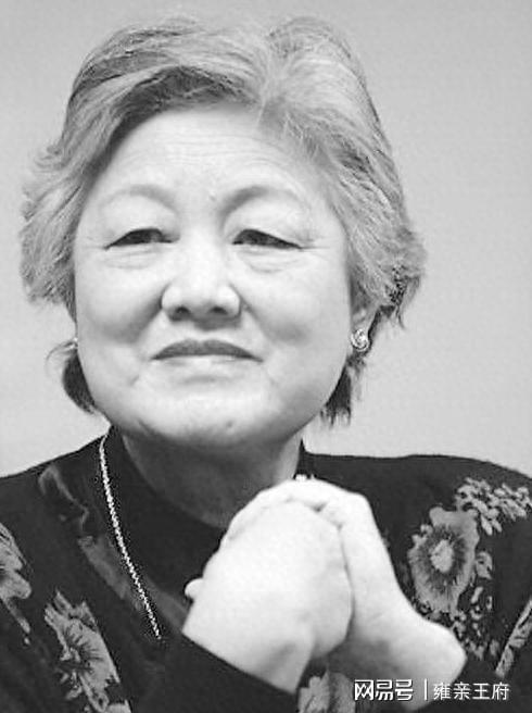 世界杯官网app下载官方最新版-08年章含之逝世，临终前留下遗言，洪晃因何说：妈妈是个聪明人？