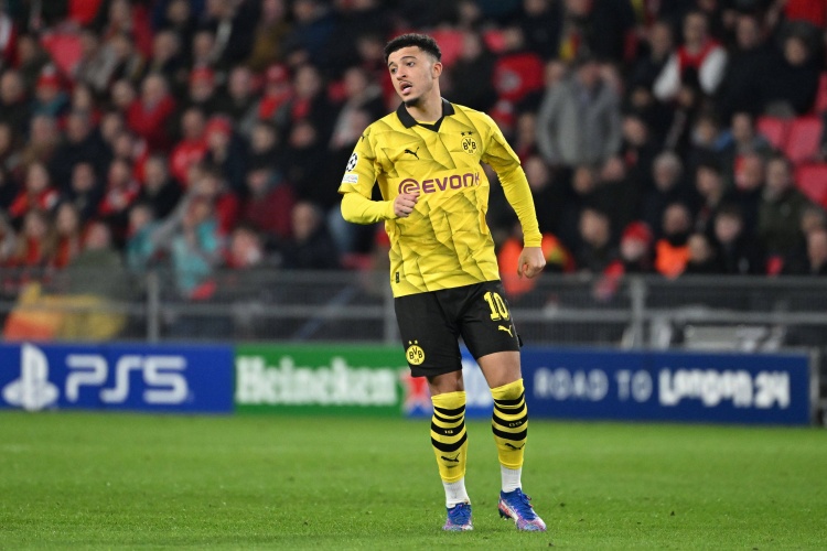 法尔克:多特蒙德认为免签桑乔是个机会,正评估他的情况